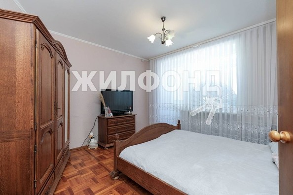 
   Продам 4-комнатную, 86.3 м², Серафимовича ул, 1/1

. Фото 10.