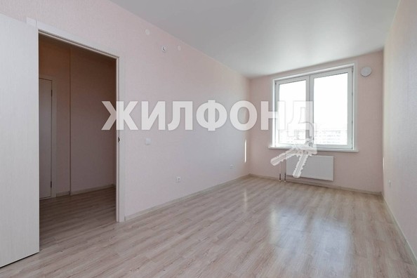 
   Продам 1-комнатную, 35 м², Петухова ул, 162

. Фото 2.