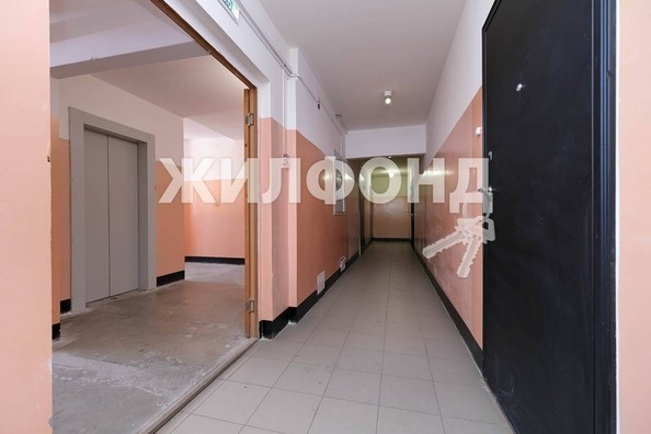 
   Продам 1-комнатную, 25.9 м², Дмитрия Шмонина ул, 2

. Фото 21.