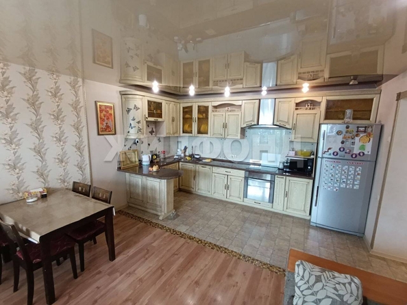 
  Продается 3-комн. квартира, 68.4 м², Пархоменко ул, д. 102
. Фото 2.
