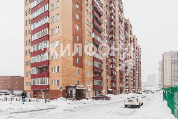 
   Продам 3-комнатную, 85.2 м², Адриена Лежена ул, 17

. Фото 4.