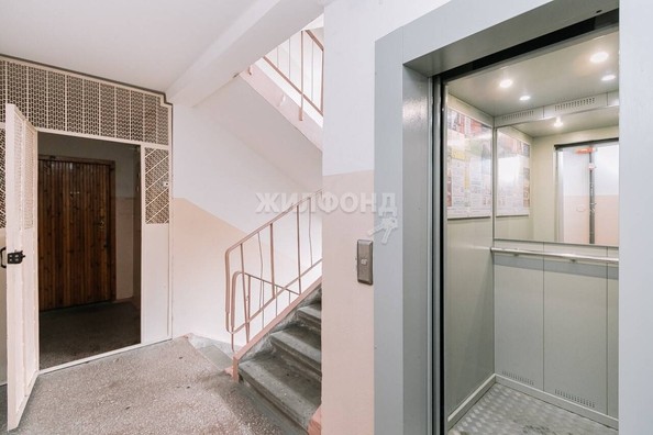 
   Продам 2-комнатную, 52.4 м², Краснообск, 220

. Фото 18.
