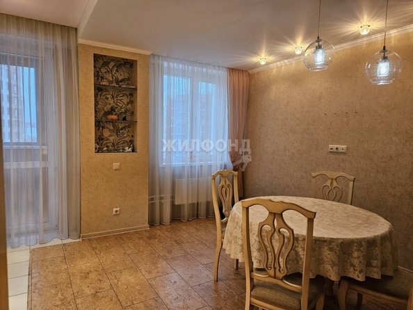
   Продам 3-комнатную, 103.8 м², Орджоникидзе ул, 47

. Фото 3.