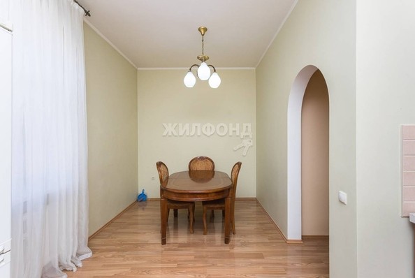 
   Продам дом, 357 м², Новосибирск

. Фото 8.