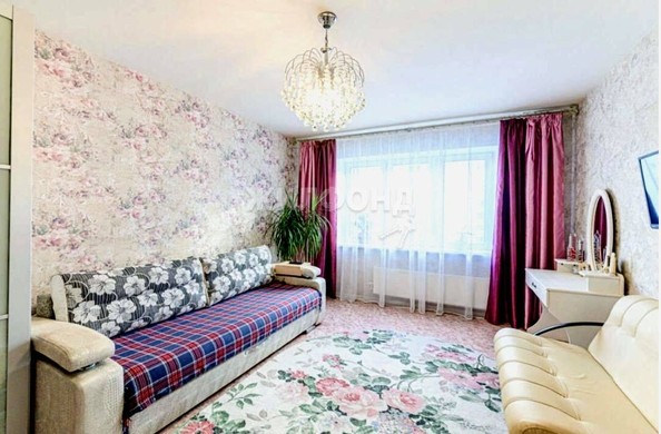 
   Продам 1-комнатную, 35 м², Сибиряков-Гвардейцев ул, 64/3

. Фото 1.