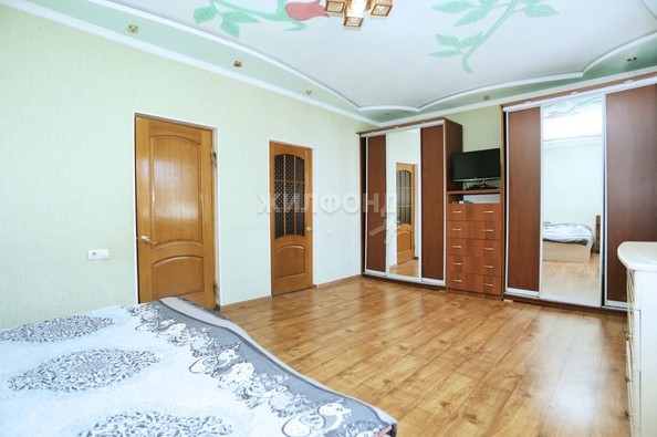 
   Продам дом, 187.2 м², Новосибирск

. Фото 3.