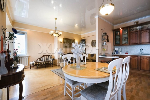 
  Продается 3-комн. квартира, 117.2 м², Октябрьская ул, д. 81
. Фото 15.