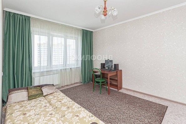 
   Продам 1-комнатную, 36.3 м², Петухова ул, 103/2

. Фото 1.
