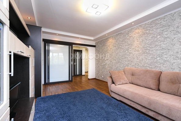 
   Продам 3-комнатную, 107.6 м², Ельцовская ул, 2/3

. Фото 5.