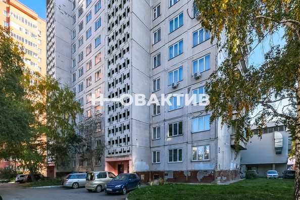 
   Продам 3-комнатную, 61.5 м², Новосибирская ул, 24

. Фото 4.