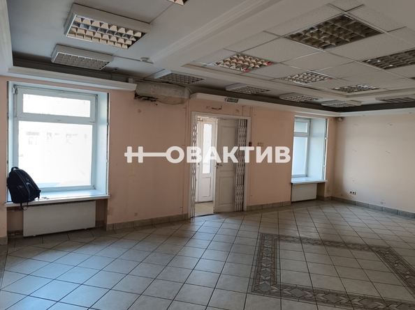 
   Сдам торговое помещение, 84 м², Карла Маркса пр-кт, 10

. Фото 3.