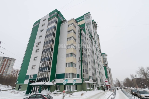 
   Продам 3-комнатную, 100.5 м², Бориса Богаткова ул, 253/4

. Фото 3.