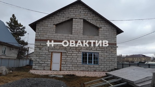 
   Продам коттедж, 240 м², Коченево

. Фото 2.