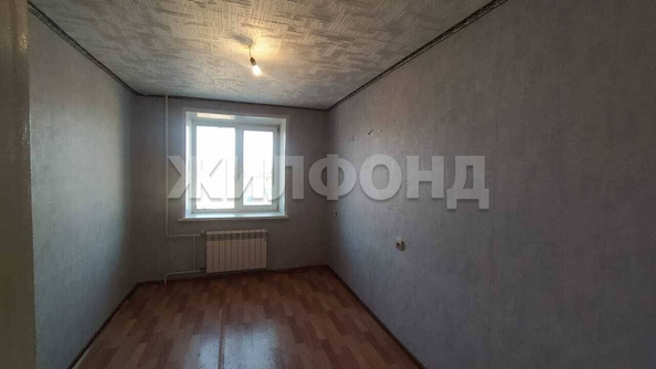 
   Продам секционку, 11 м², Шукшина ул, 17

. Фото 3.