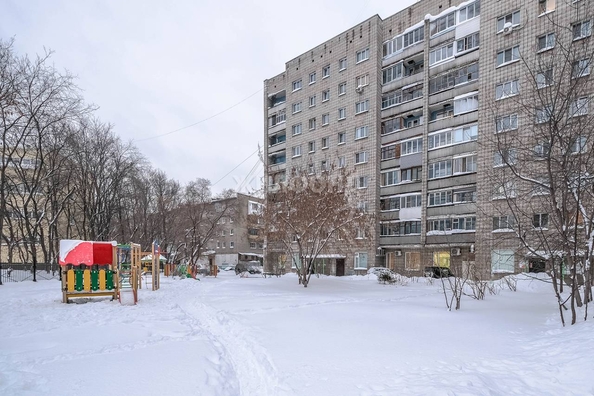 
   Продам 4-комнатную, 62.6 м², Учительская ул, 24

. Фото 3.