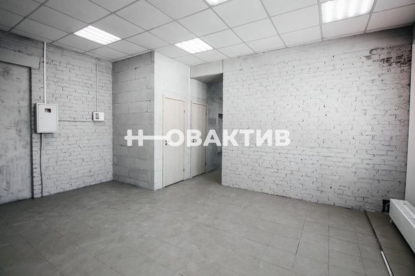 
   Продам помещение свободного назначения, 76 м², Молодежи б-р, 15

. Фото 14.