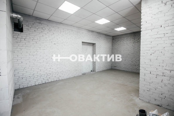 
   Сдам помещение свободного назначения, 76 м², Молодежи б-р, 15

. Фото 19.