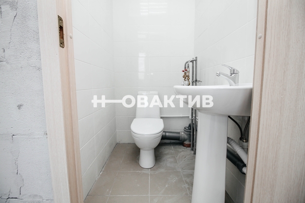 
   Сдам помещение свободного назначения, 76 м², Молодежи б-р, 15

. Фото 30.