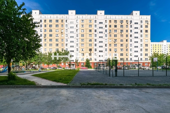 
   Продам 2-комнатную, 75.9 м², В. Высоцкого ул, 54

. Фото 21.