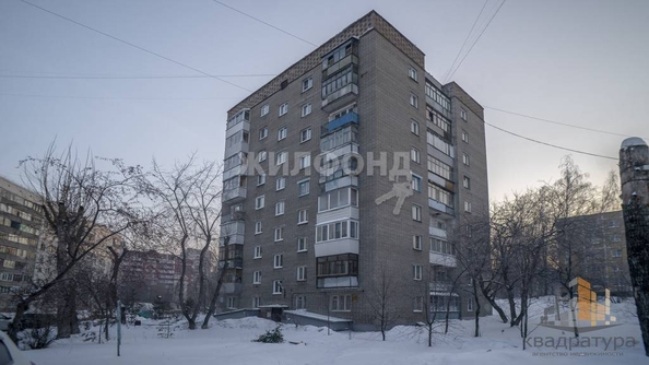 
   Продам 3-комнатную, 53.7 м², Адриена Лежена ул, 10

. Фото 4.