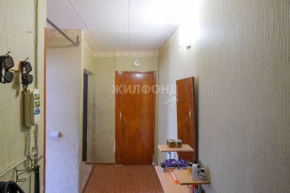 
   Продам 3-комнатную, 48 м², Петухова ул, 108

. Фото 10.