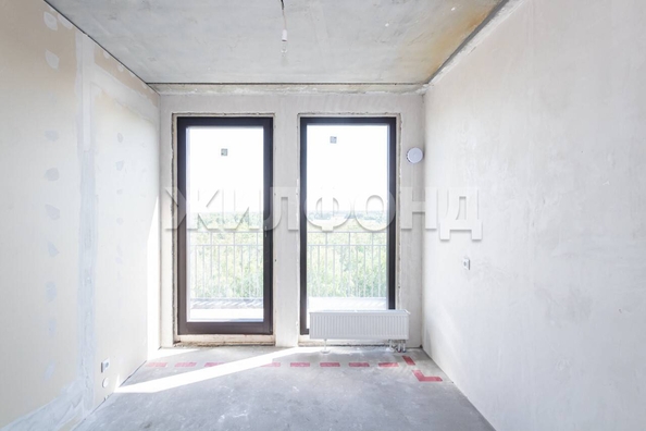 
   Продам 3-комнатную, 166 м², 3-й микрорайон, 1

. Фото 25.