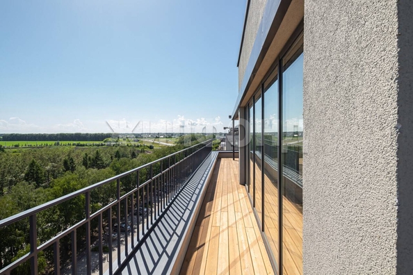 
   Продам 3-комнатную, 166 м², 3-й микрорайон, 1

. Фото 22.