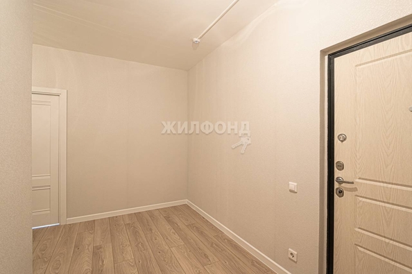 
   Продам 2-комнатную, 55.6 м², Междуреченская ул, 3

. Фото 23.