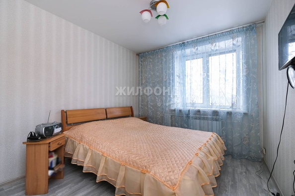 
   Продам 3-комнатную, 60 м², Сибиряков-Гвардейцев ул, 59

. Фото 8.