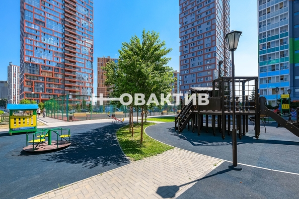 
   Продам 1-комнатную, 36 м², Ясный Берег ул, 6

. Фото 25.