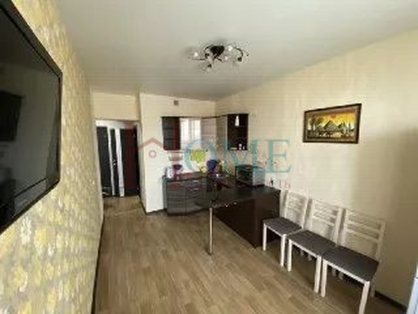 
  Сдам посуточно в аренду 1-комнатную квартиру, 39.7 м², Новосибирск

. Фото 1.