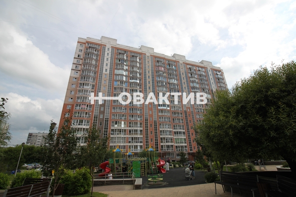 
   Продам 3-комнатную, 76.3 м², Олеко Дундича ул, 15

. Фото 21.