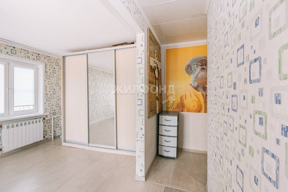 
   Продам 2-комнатную, 43 м², Есенина ул, 35

. Фото 8.