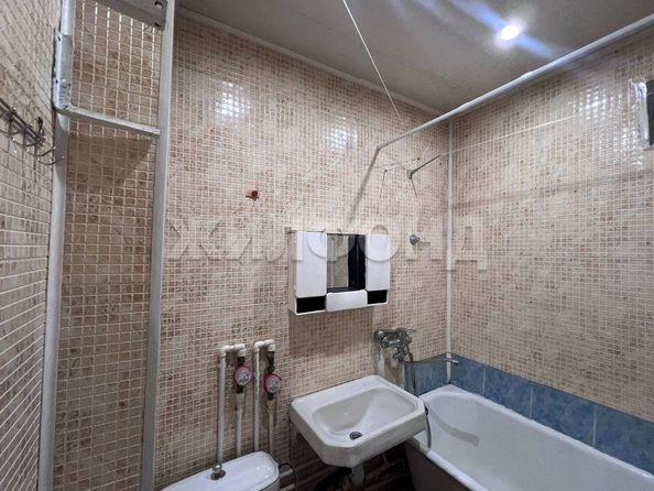 
   Продам 1-комнатную, 28.5 м², Связистов ул, 7

. Фото 6.