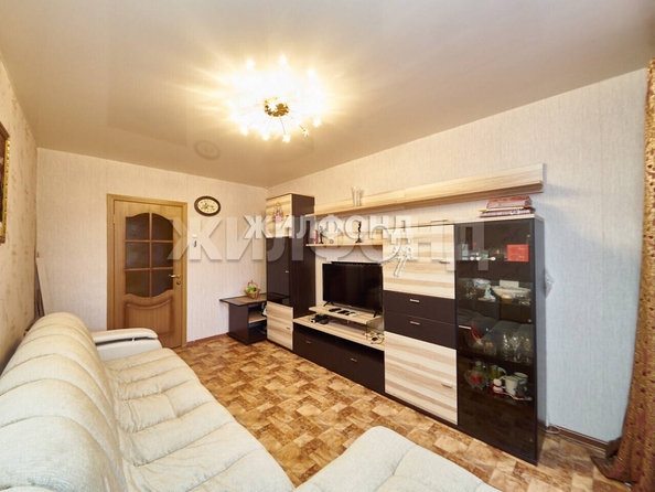 
   Продам 3-комнатную, 55.2 м², Богдана Хмельницкого ул, 6

. Фото 1.