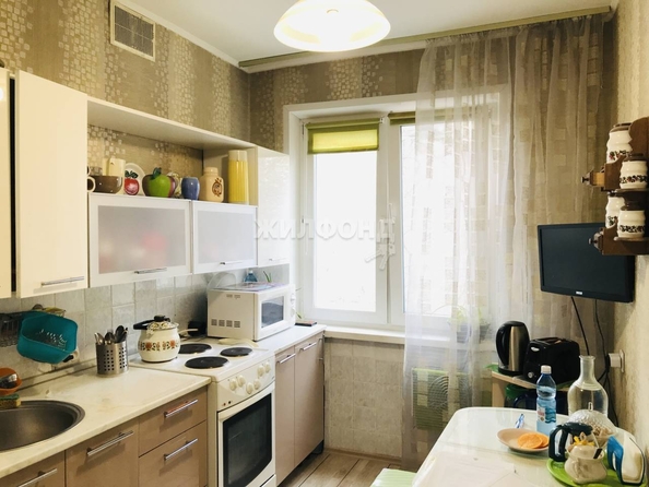 
   Продам 3-комнатную, 62 м², Челюскинцев ул, 15/1

. Фото 4.