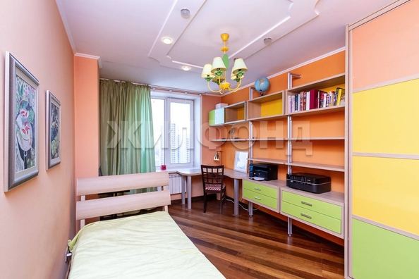 
   Продам 3-комнатную, 109.4 м², Дуси Ковальчук ул, 252

. Фото 9.