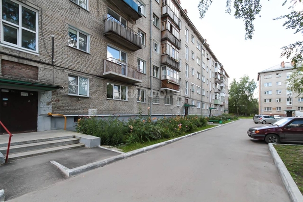 
   Продам 3-комнатную, 55.5 м², Макаренко ул, 21

. Фото 8.