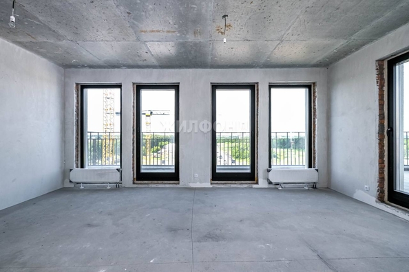 
   Продам 3-комнатную, 153.1 м², 3-й микрорайон, 2

. Фото 7.