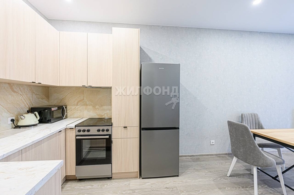 
   Продам 2-комнатную, 34.6 м², Фабричная ул, 65

. Фото 2.