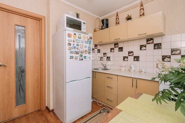 
   Продам 3-комнатную, 57.7 м², Вертковская ул, 12

. Фото 18.