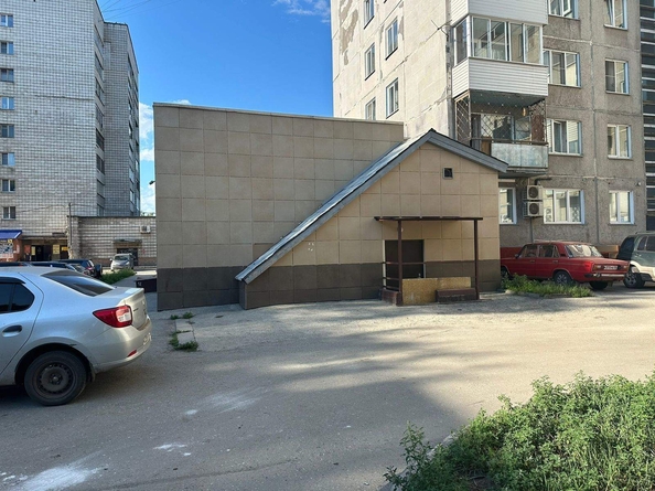 
   Продам помещение свободного назначения, 590.9 м², Петухова ул, 74

. Фото 2.