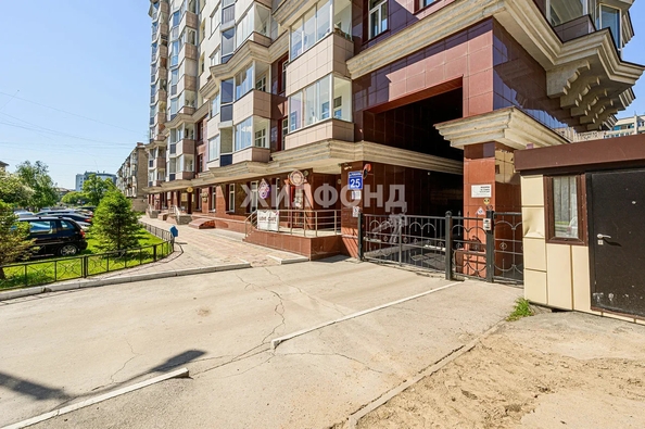 
   Продам 4-комнатную, 143 м², Романова ул, 25

. Фото 27.