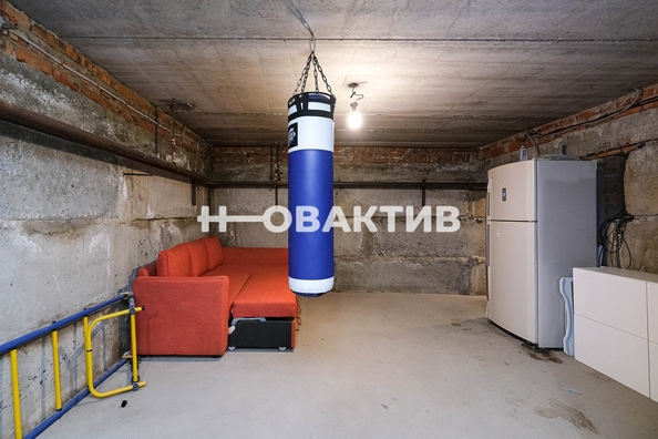 
   Продам таунхаус, 307.1 м², Новосибирск

. Фото 49.