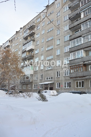 
   Продам 3-комнатную, 62.7 м², Объединения ул, 96/1

. Фото 2.