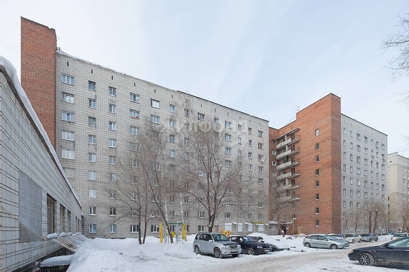 
   Продам секционку, 11.5 м², Каменская ул, 26

. Фото 12.