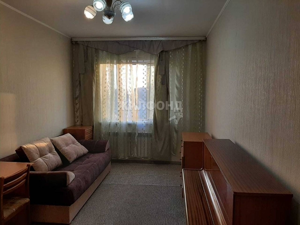 
   Продам 1-комнатную, 38.3 м², Героев Революции ул, 72

. Фото 6.