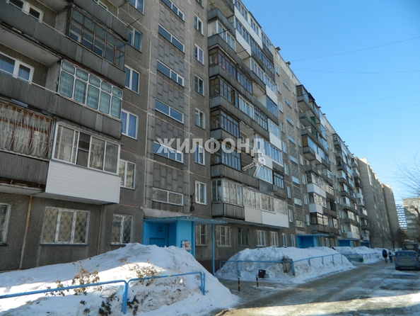 
   Продам 2-комнатную, 42.4 м², Переездная ул, 64

. Фото 4.