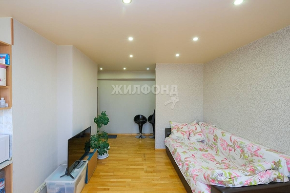 
   Продам 2-комнатную, 42 м², Семьи Шамшиных ул, 37а

. Фото 4.