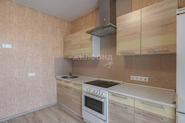 
   Продам 1-комнатную, 40.5 м², 2-я Обская ул, 154

. Фото 9.